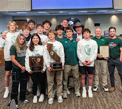 poway high school wrestling team with mayor steve vaus