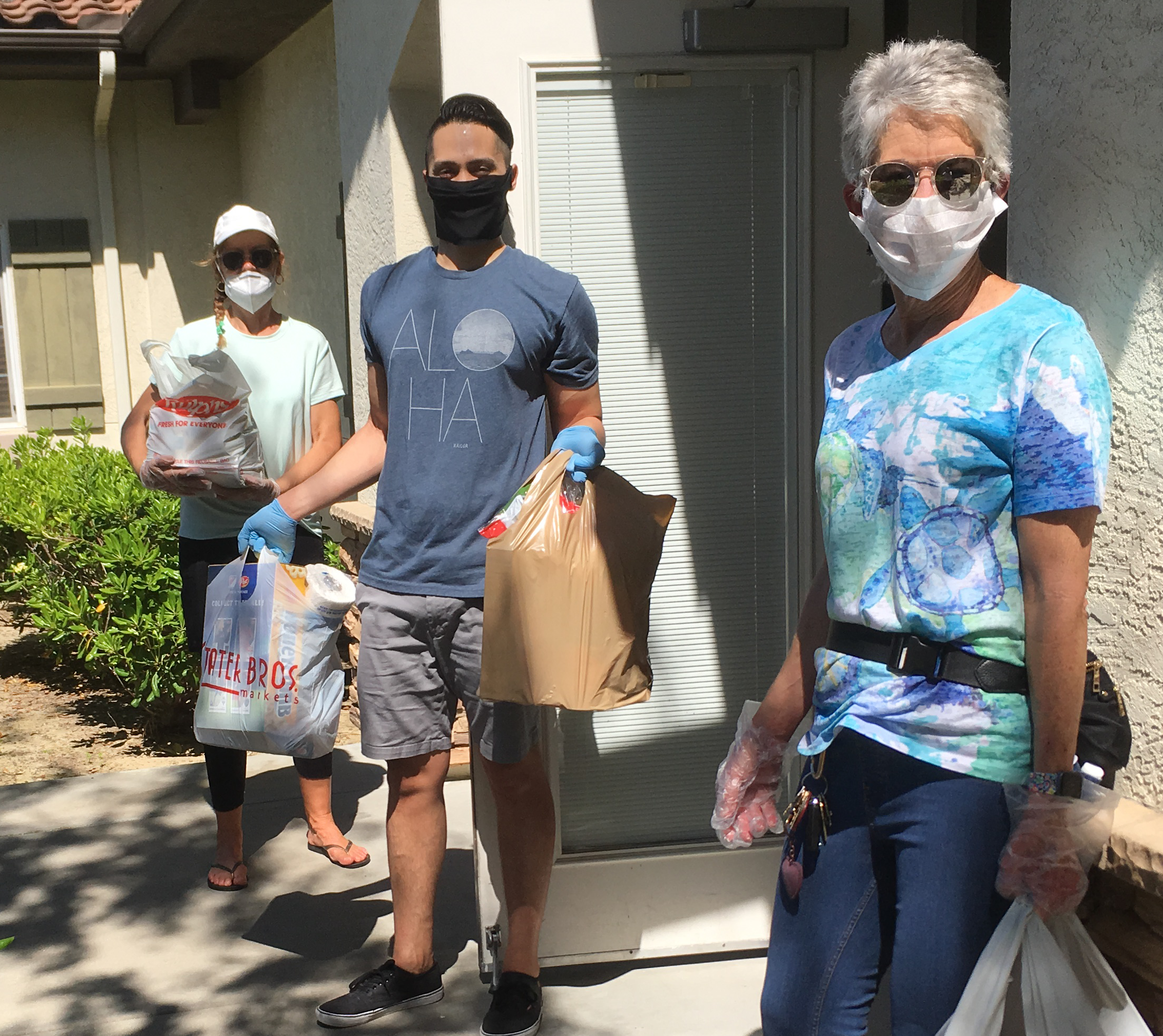 volunteers collecting food donations