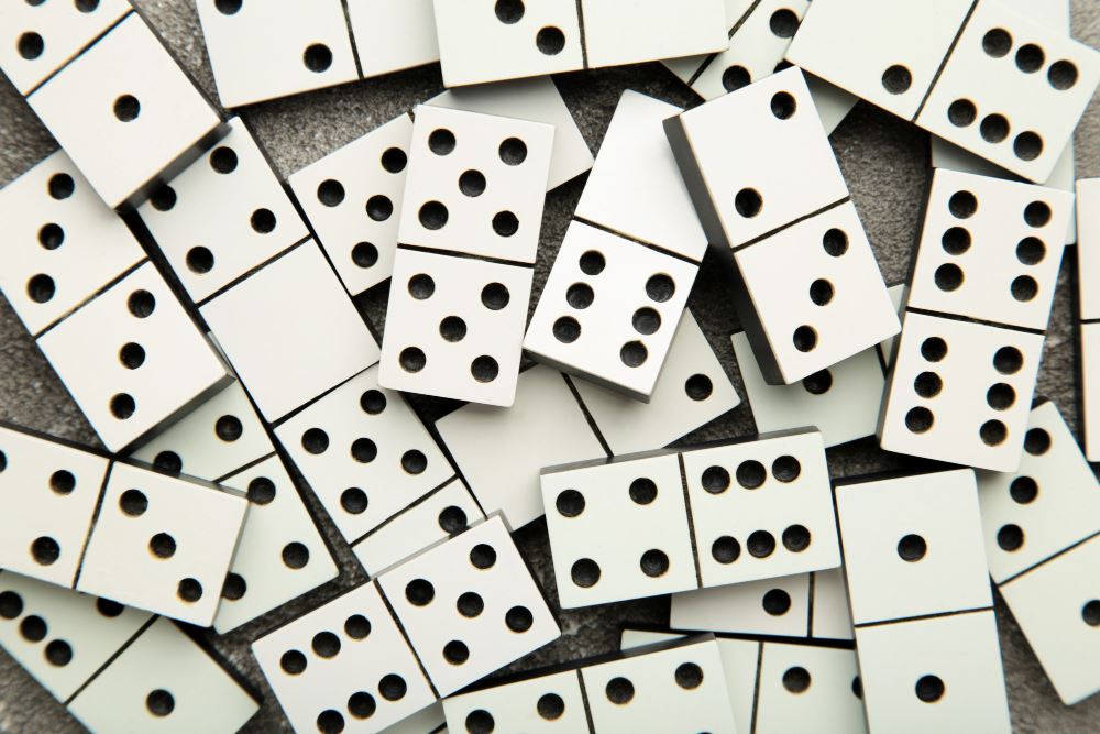 Domino pieces laying on a table