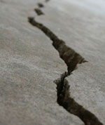 earthquake_crack_150.jpg
